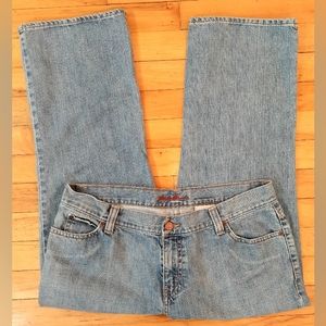 Vintage Eddie Bauer cotton denim cropped, straight leg jeans. Size 12R